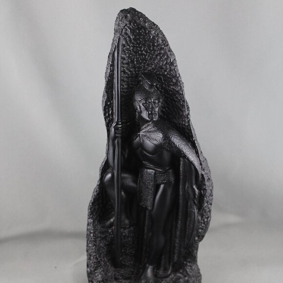 Vintage Coco Joe's Statue - King Kamehameha with Spear in Cave - Made with Lava - Picture 5 of 9